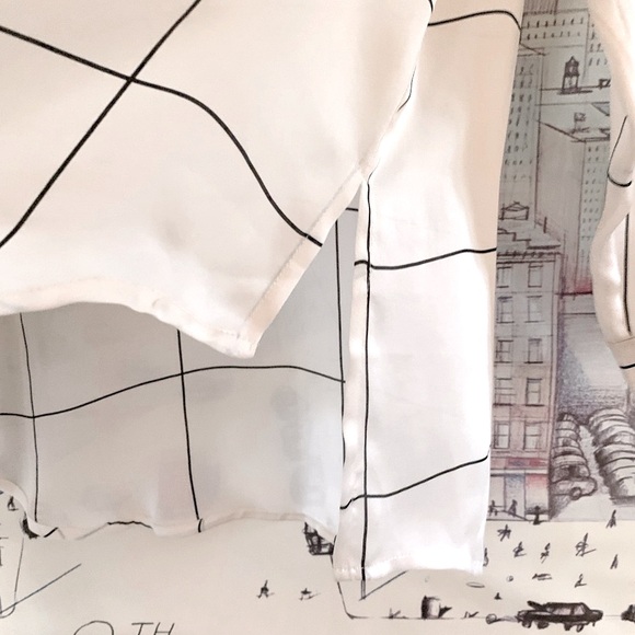 Club Monaco silk window pane blouse with uneven hem size XS - Picture 4 of 8